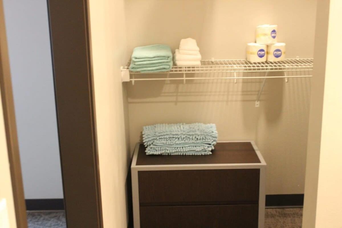 Spacious 2Br Suite Plus Patio Near Iowa State Ames Exteriör bild